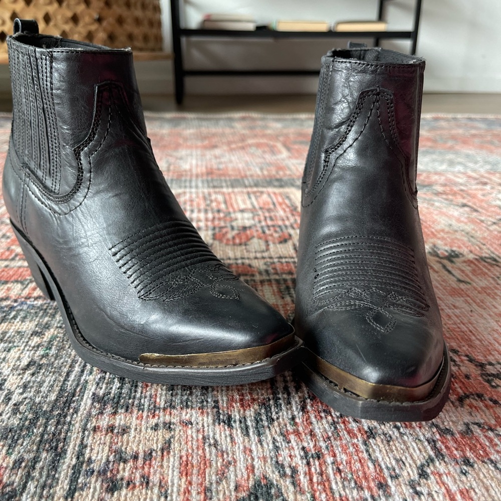 Laredo Cowboy Ankle Booties